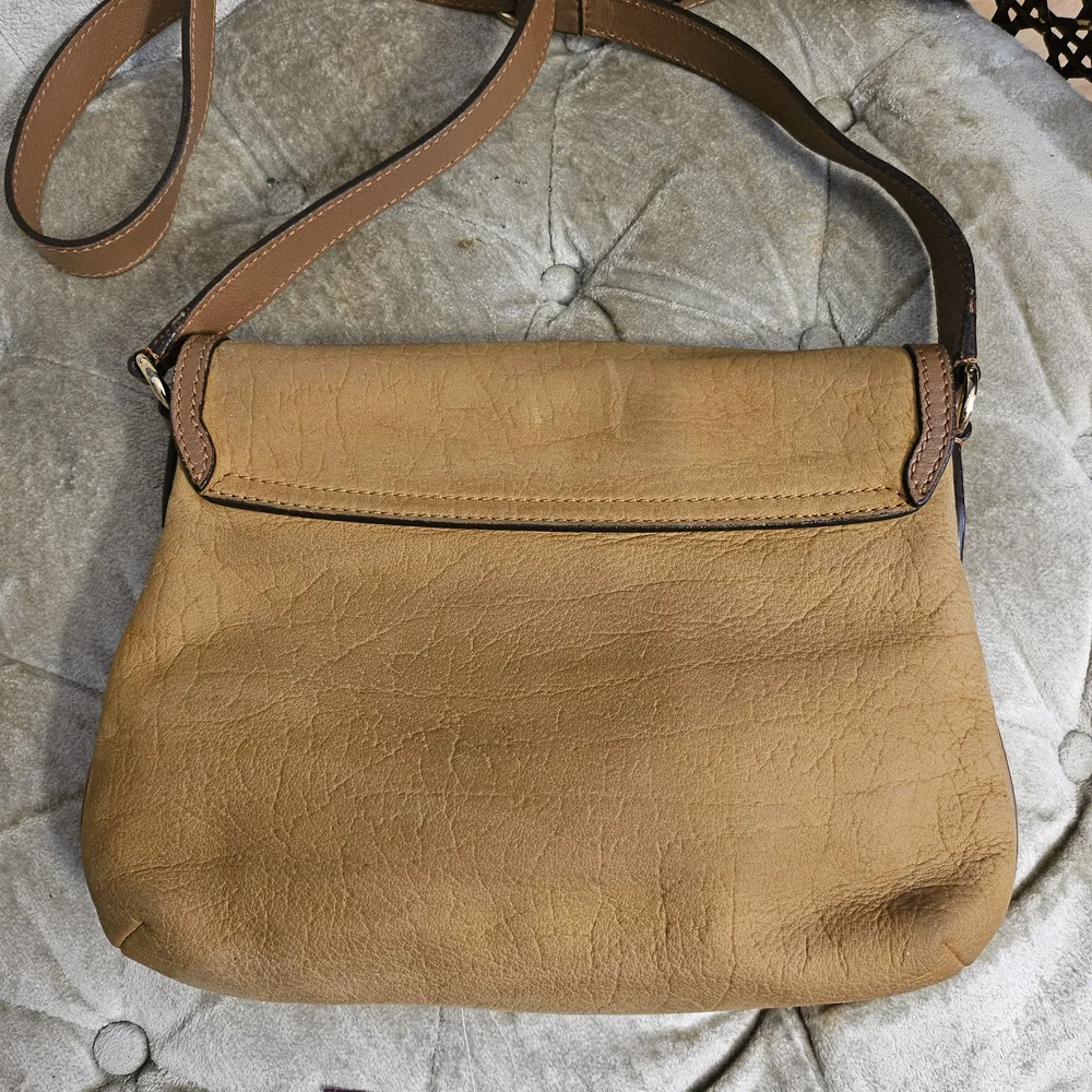 Authentic Ferragamo Saddle Shoulder/crossbody Bag - Picture 2 of 6